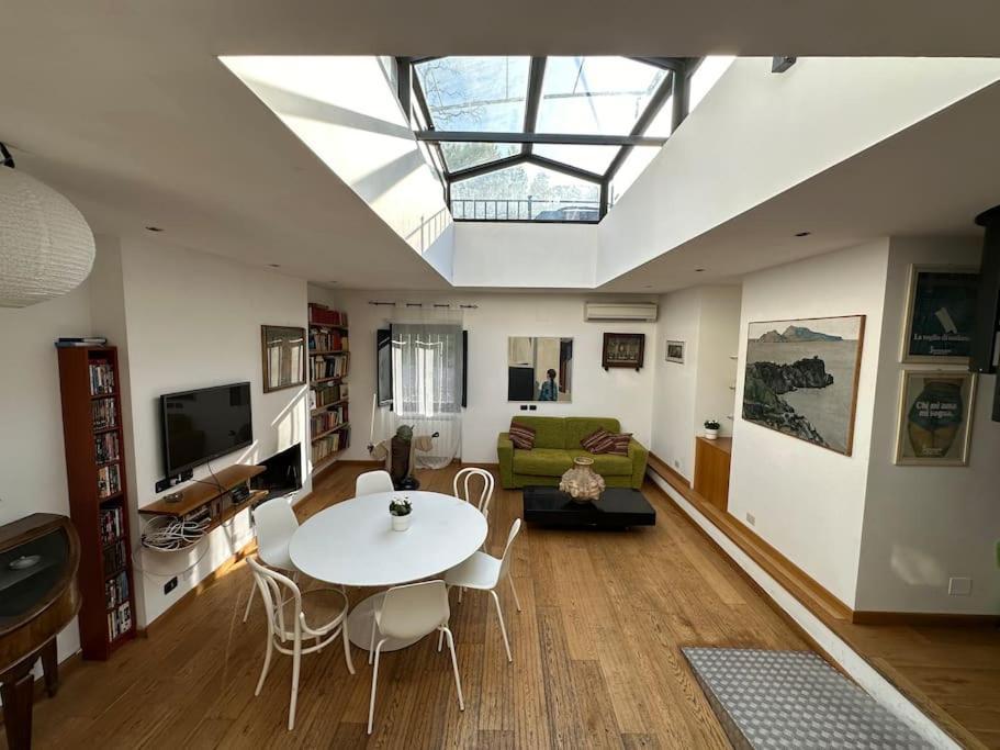 Nuovo Loft A Trastevere Con Super Terrazzo * Rome